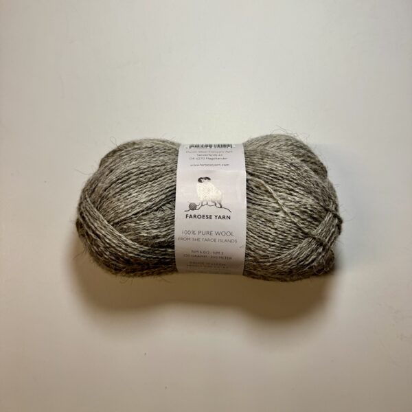 Faroese Yarn Nm 6 0/2  - Light Gray